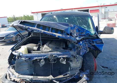 2015 Toyota Tundra Sr5 4.6L V8 z USA, uszkodzony, nr VIN 5TFRM5F1XFX088497